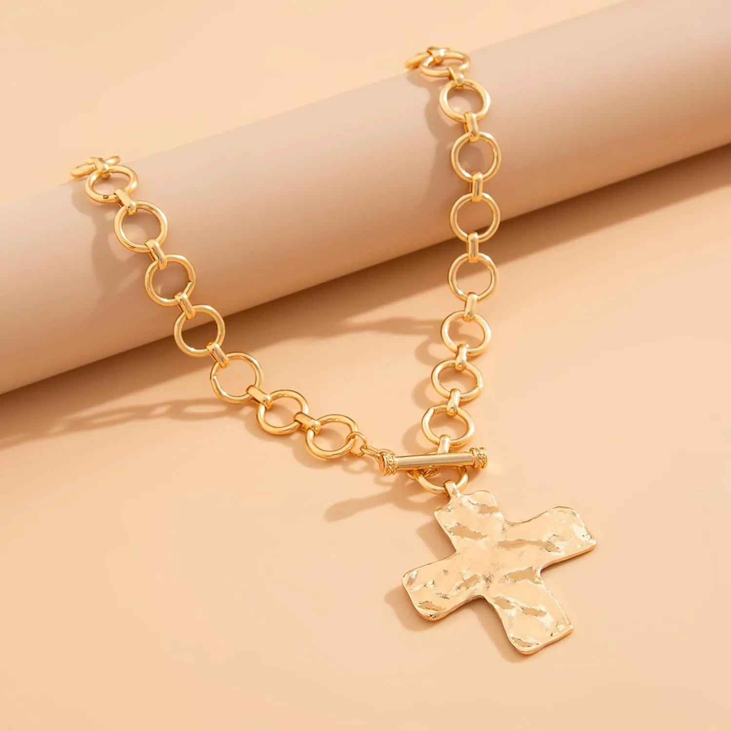 Chunky Cross Necklace for Women Gold Chunky Cross Pendant Necklace Layered Heart Toggle Necklace Hammered Cross Statement Necklace Thick Chain Necklace Jewelry