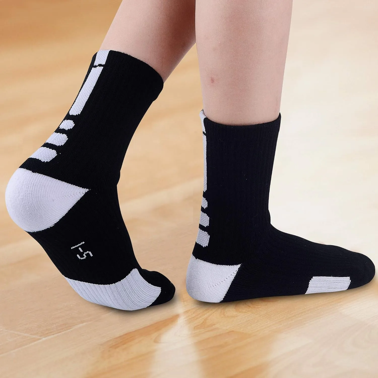 JHM Kids Athletic Sport Sockcs Team Basketball Soccer Crew Socks For Ages 4 to 16