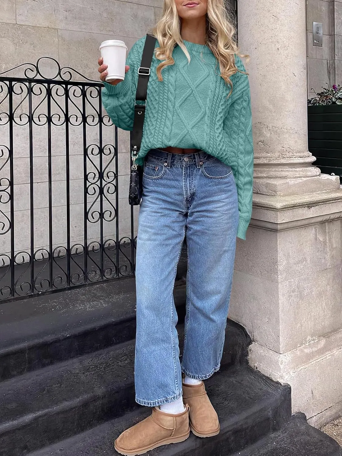Vamtac Womens Oversized Sweaters Cable Knit Crewneck Cream Casual Vintage Loose Pullover Beige Woven Tops